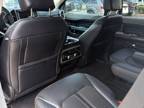 Used 2019 Ford Expedition Platinum AWD/4WD image 8