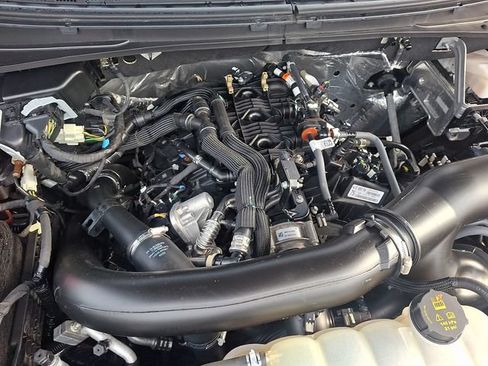 Used 2024 Ford Expedition Limited AWD/4WD image 29