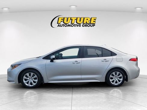Used 2025 Toyota Corolla LE image 6