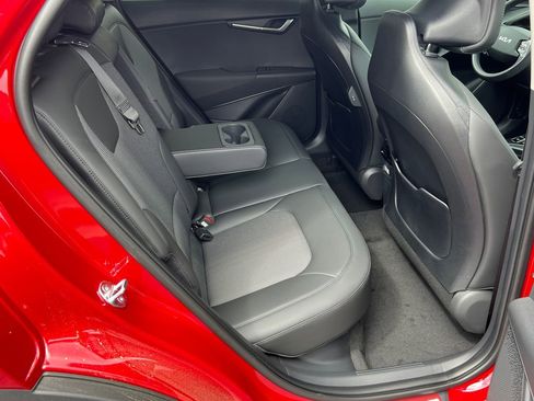 New 2025 Kia Niro EX image 15