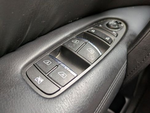 Certified 2022 Nissan Armada SV w/ SV Appearance Package image 26