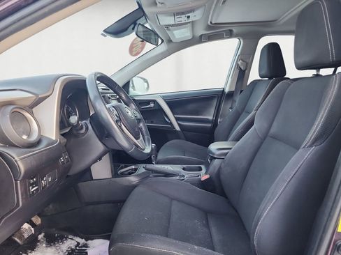 Used 2018 Toyota RAV4 XLE image 9