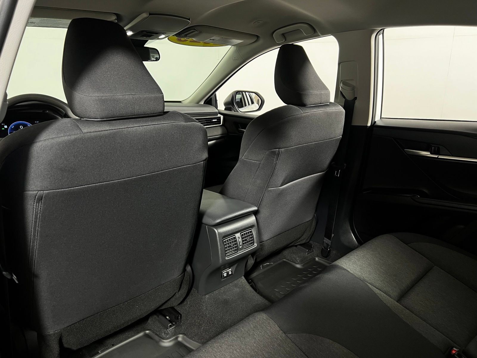 Used 2025 Toyota Camry LE FWD image 19