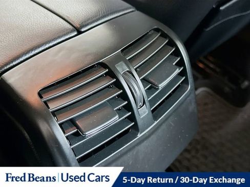 Used 2016 Mercedes-Benz E 350 4MATIC Sedan image 26