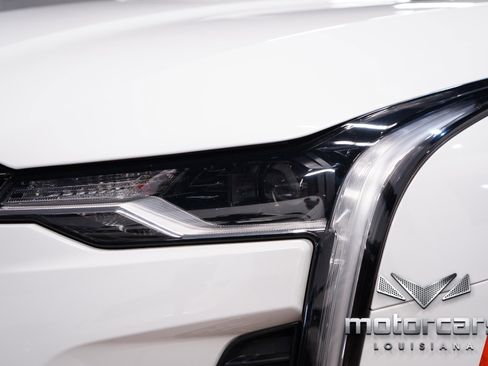 Used 2023 Cadillac CT4 Luxury w/ Cold Weather Package image 11