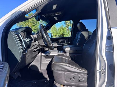 Used 2017 RAM 1500 Limited image 16