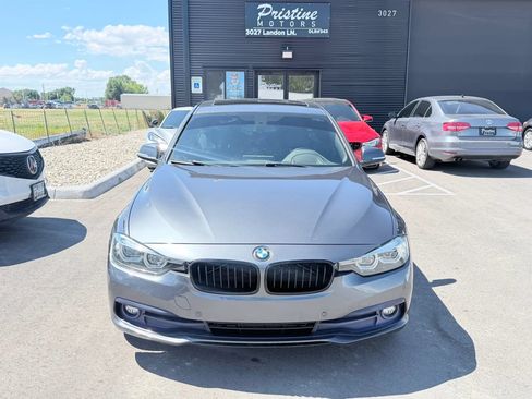 Used 2018 BMW 328d xDrive Sedan w/ Premium Package AWD/4WD image 3