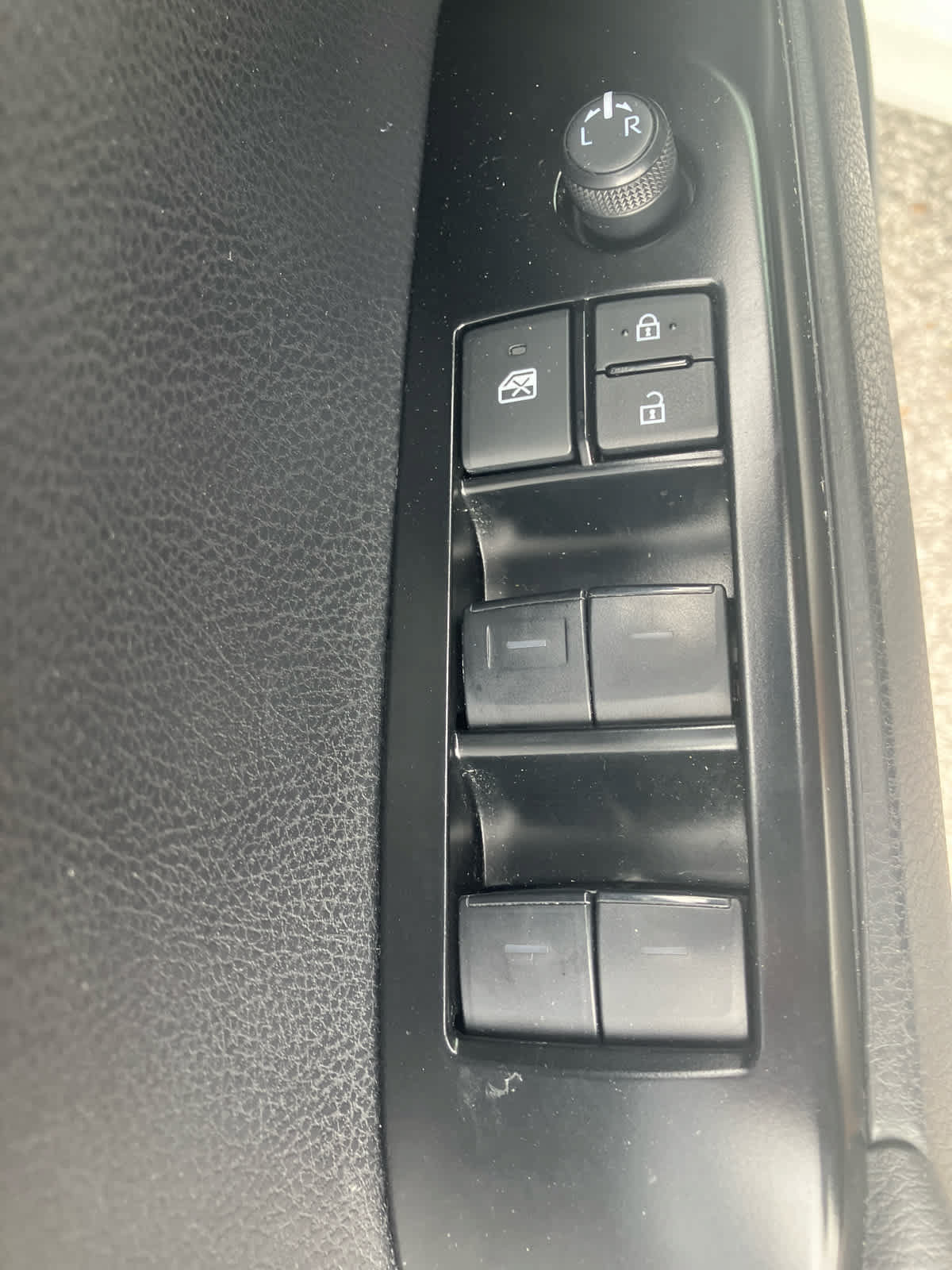 Used 2026 Toyota Camry LE FWD image 12