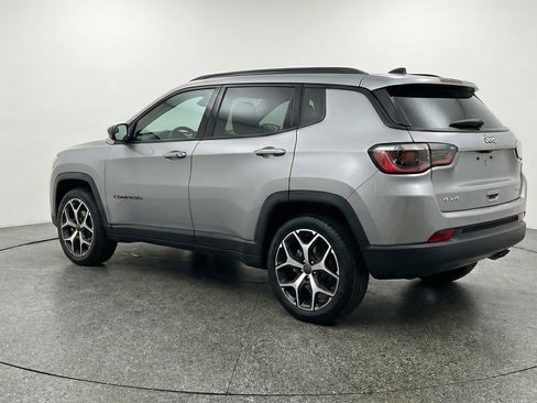 Used 2025 Jeep Compass Limited AWD/4WD image 6