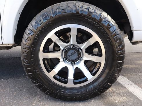 Used 2003 Toyota Sequoia Limited image 46