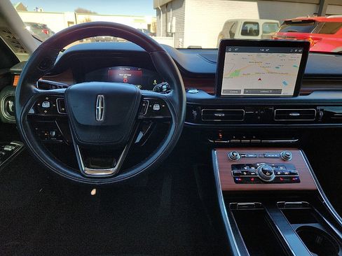 Used 2024 Lincoln Aviator Reserve image 6