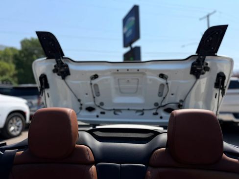 Used 2018 Mercedes-Benz C 300 4MATIC Cabriolet image 3