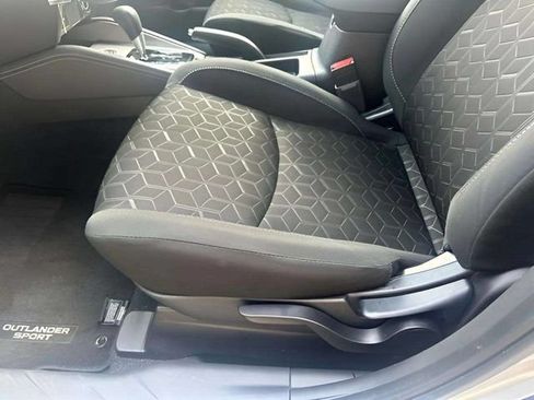 Used 2025 Mitsubishi Outlander Sport ES AWD/4WD image 7