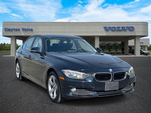 Used 2015 BMW 320i xDrive Sedan AWD/4WD image 1