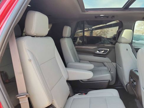 Used 2022 Chevrolet Tahoe Z71 w/ Luxury Package image 13