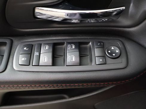 Used 2019 Dodge Grand Caravan GT FWD image 34