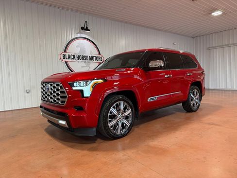 Used 2023 Toyota Sequoia Capstone AWD/4WD image 5