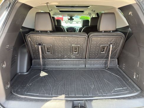 Used 2021 Chevrolet Traverse Premier w/ Redline Edition AWD/4WD image 43