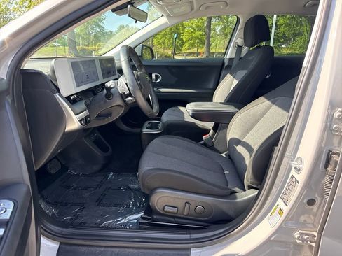 Used 2024 Hyundai Ioniq 5 SE image 13