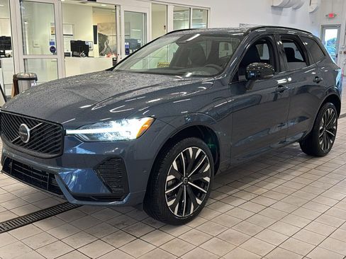 New 2026 Volvo XC60 T8 Ultra w/ Climate Package AWD/4WD image 9