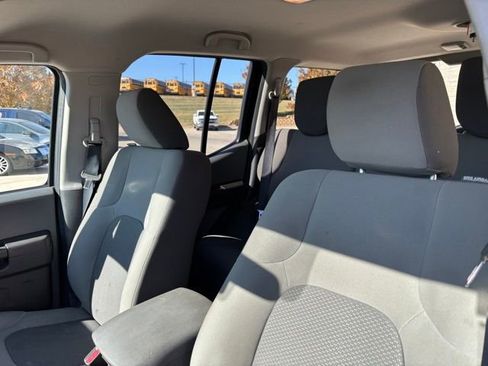 Used 2015 Nissan Xterra X image 27