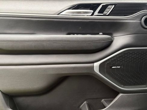 New 2026 Jeep Grand Wagoneer Limited w/ 8-Passenger Seating Package AWD/4WD image 23