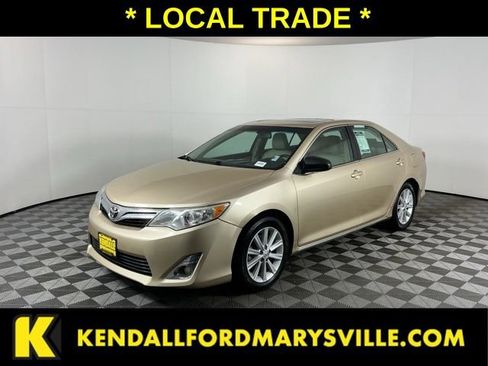 Used 2012 Toyota Camry XLE w/ Leather Pkg FWD image 1