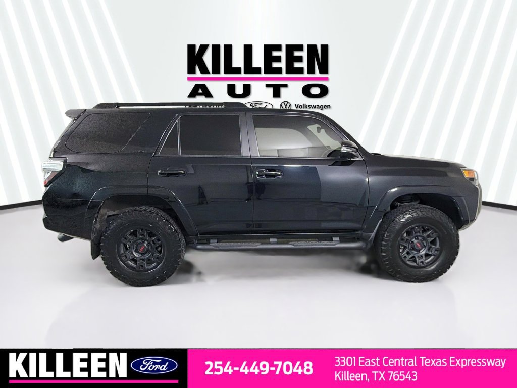 Used 2021 Toyota 4Runner SR5 Premium w/ Moonroof Package AWD/4WD image 10