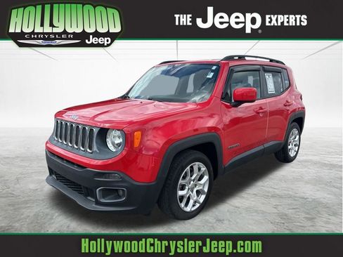 Used 2015 Jeep Renegade Latitude image 1