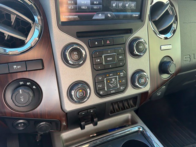 Used 2015 Ford F250 Lariat w/ Chrome Package AWD/4WD image 26