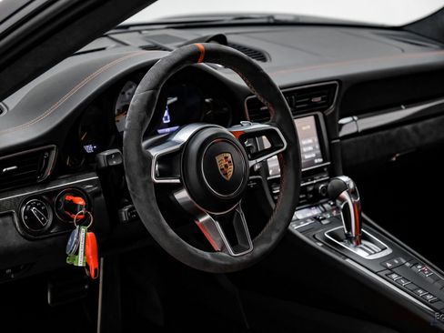 Used 2016 Porsche 911 GT3 RS image 39