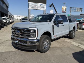 New 2026 Ford F250 Lariat w/ Lariat Ultimate Package AWD/4WD video 3