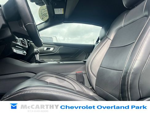 Used 2025 Ford Mustang Premium RWD image 10