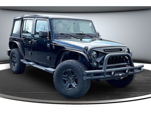 Used 2015 Jeep Wrangler Unlimited Sport w/ Max Tow Package AWD/4WD image 13