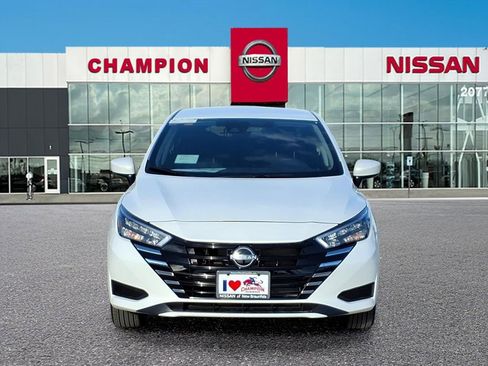 New 2025 Nissan Versa SV w/ Trunk Package FWD image 2