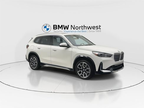 Used 2025 BMW X1 xDrive28i w/ Technology Package image 6