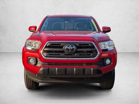 Used 2019 Toyota Tacoma SR5 image 2