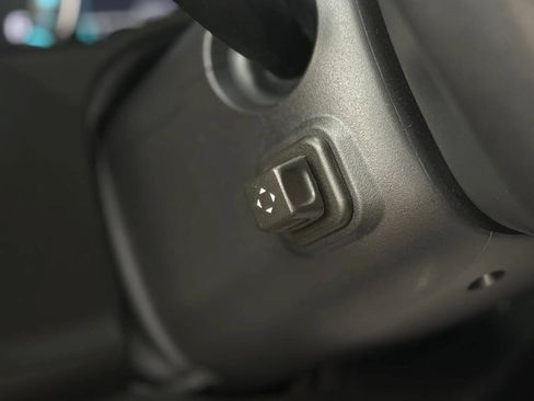 Used 2019 GMC Yukon SLT AWD/4WD image 29
