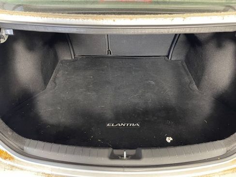 Used 2018 Hyundai Elantra SEL FWD image 17