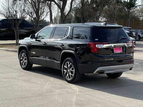 Used 2023 GMC Acadia SLE image 4