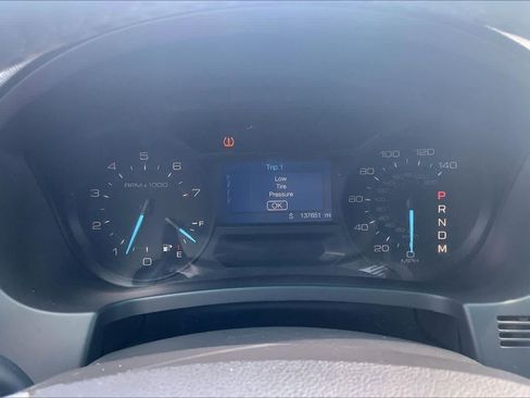 Used 2014 Ford Explorer XLT AWD/4WD image 26