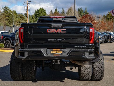Used 2024 GMC Sierra 3500 Denali w/ Denali Reserve Package image 5