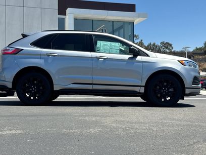 Certified 2023 Ford Edge SE w/ Black Appearance Package
