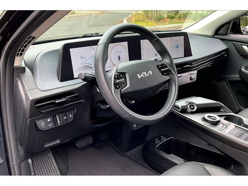 Used 2024 Kia EV6 Wind w/ Wind Technology Package AWD/4WD image 14