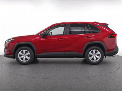 Used 2025 Toyota RAV4 LE AWD/4WD image 4