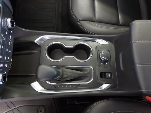 Certified 2023 Chevrolet Traverse LT w/ LT Premium Package AWD/4WD image 22