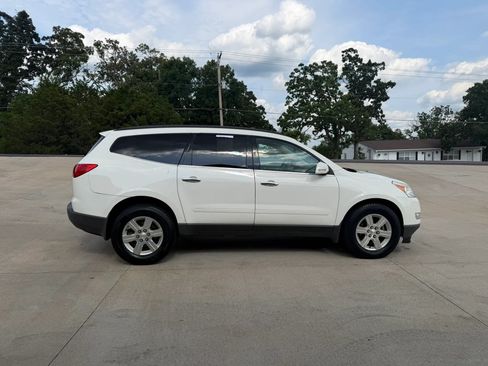 Used 2012 Chevrolet Traverse LT AWD/4WD image 2