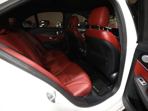 Used 2017 Mercedes-Benz C 300 4MATIC Sedan image 39