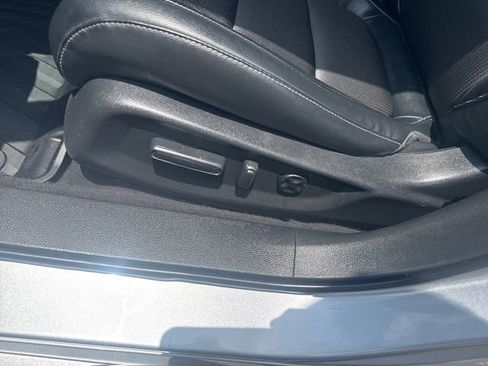 Used 2018 Honda Accord Sport image 15