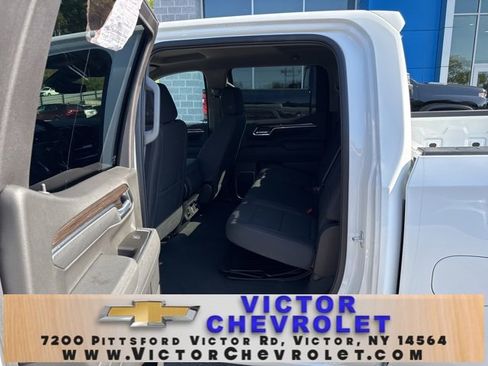 Used 2025 Chevrolet Silverado 1500 LT image 26